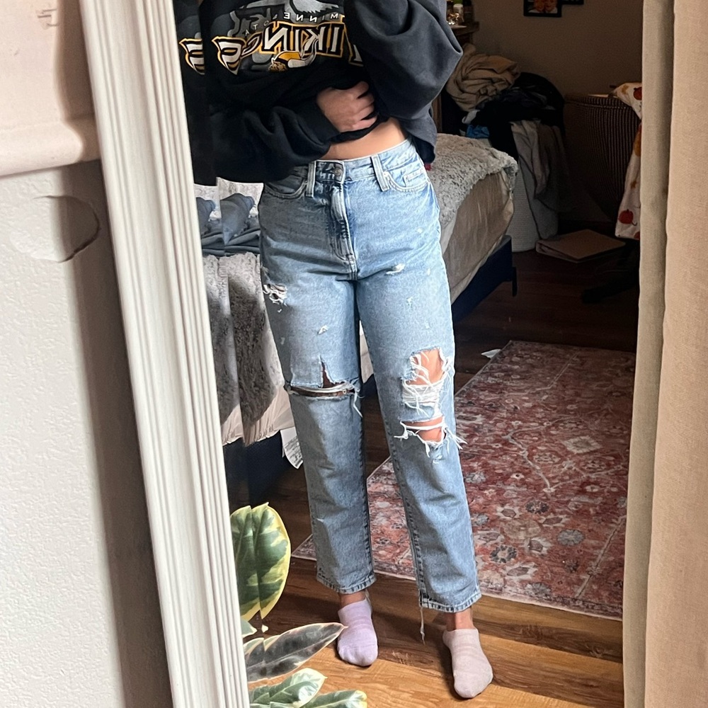 Distressed Jeans